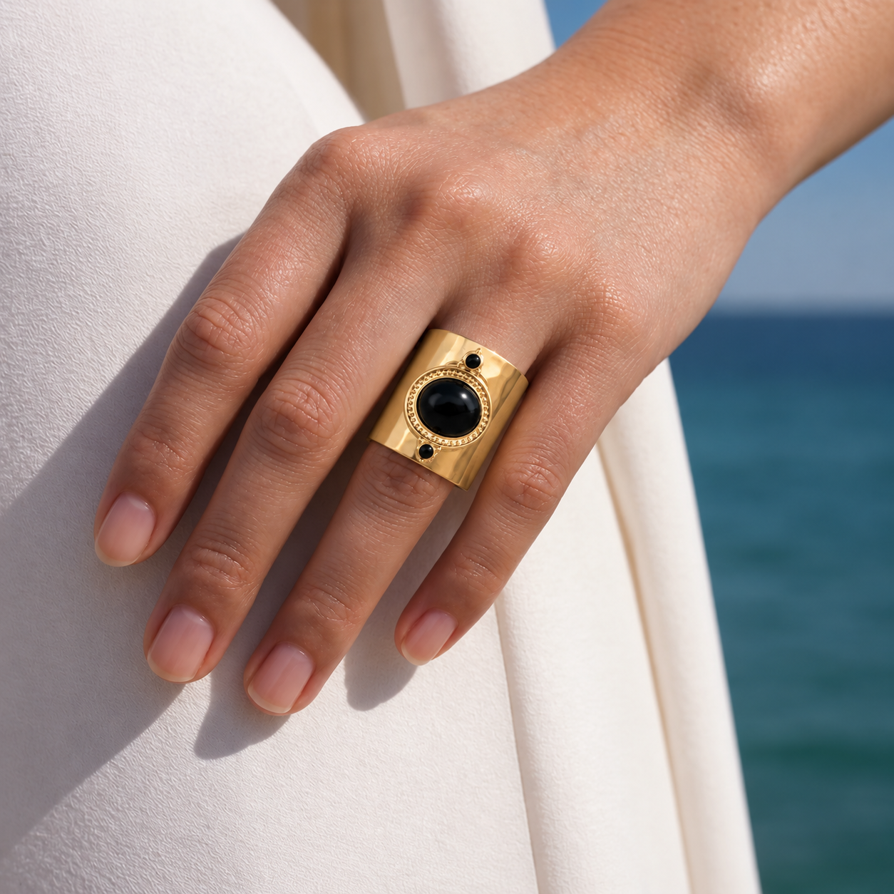 Bague Large Dorée Onyx Noir